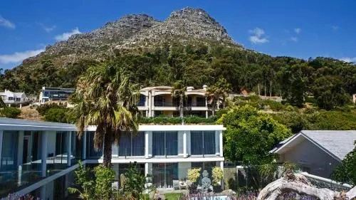 Casa Azure
