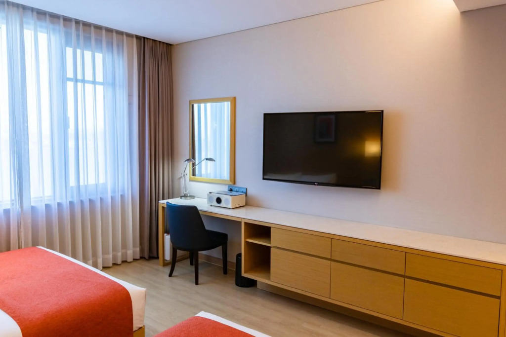 Gwangyang Lacky Hotel