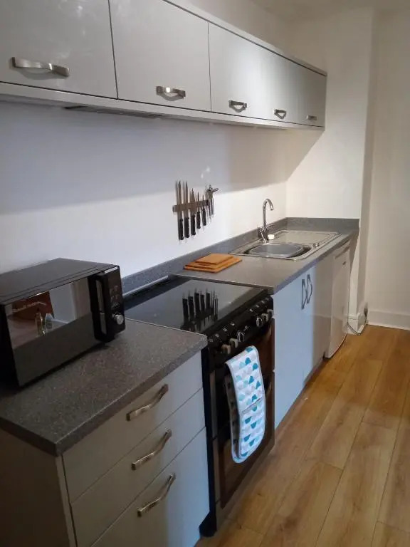 Ground Floor Barmouth Centre Apartment With Garden