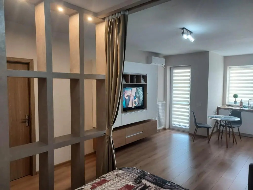 Glamour Studio