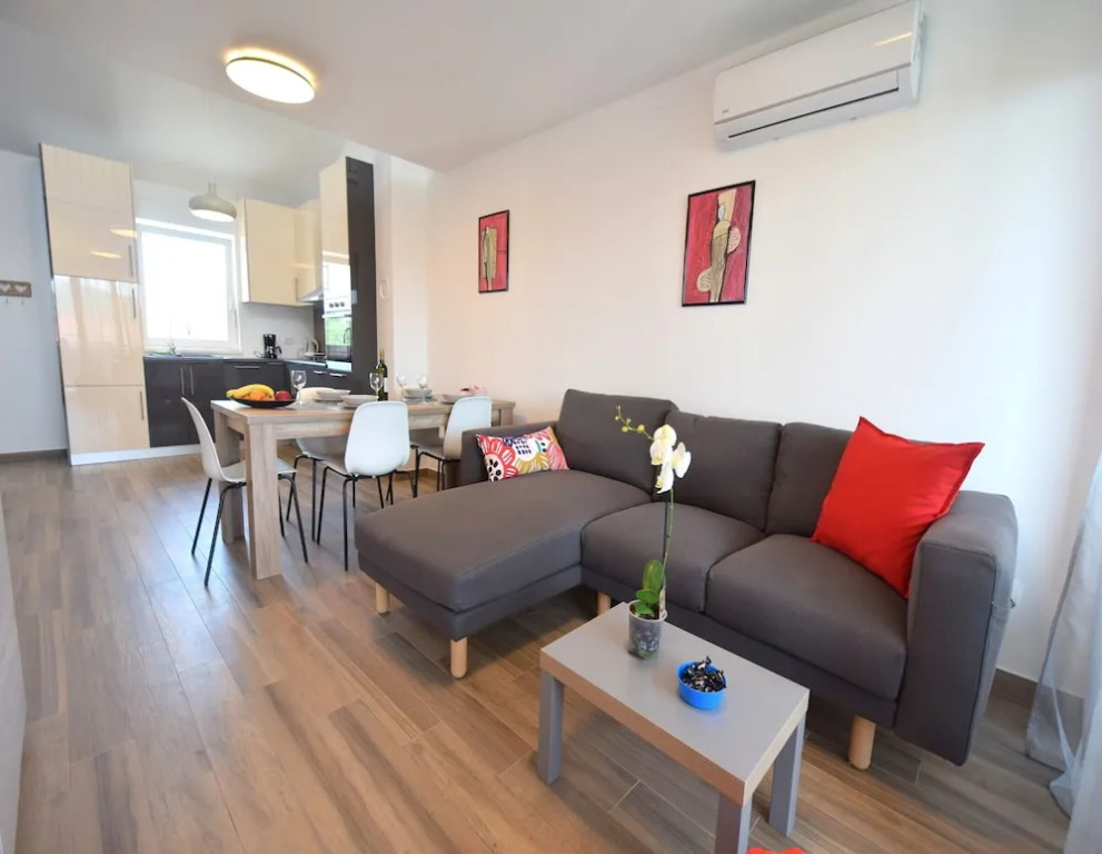 Apartments Medna