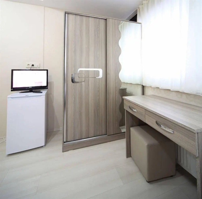 Nil Luxury Academic Apart