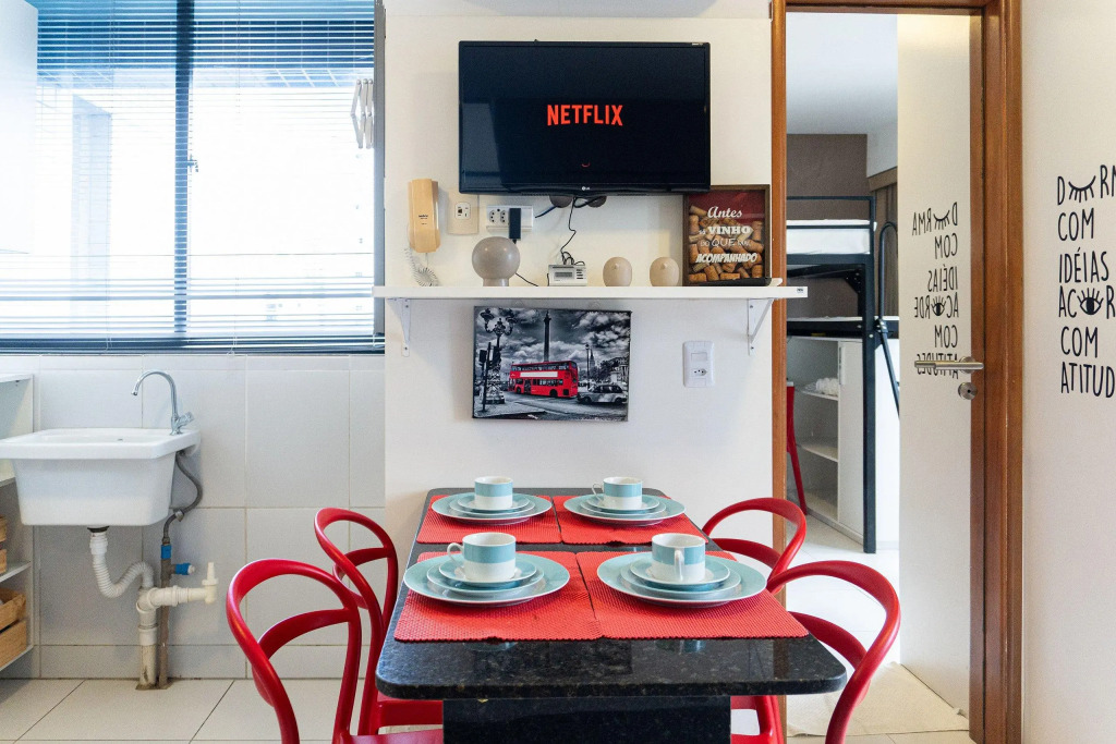 Moderno Flat Com Piscina, Wifi 500mbps, Localizado A 350 Metros Da Praia Boa Via