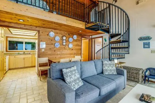 Blue Sea Oceanfront Cottage