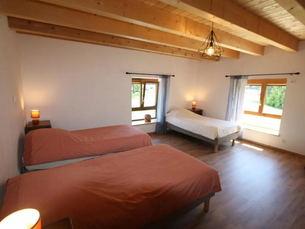 Grande Maison pour 10 Pers. avec Jardin, Terrasse, BBQ, Près de Bruyères et Gérardmer - FR-1-589-335