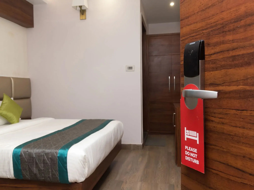 Hotel Onyx Garden By OYO Rooms