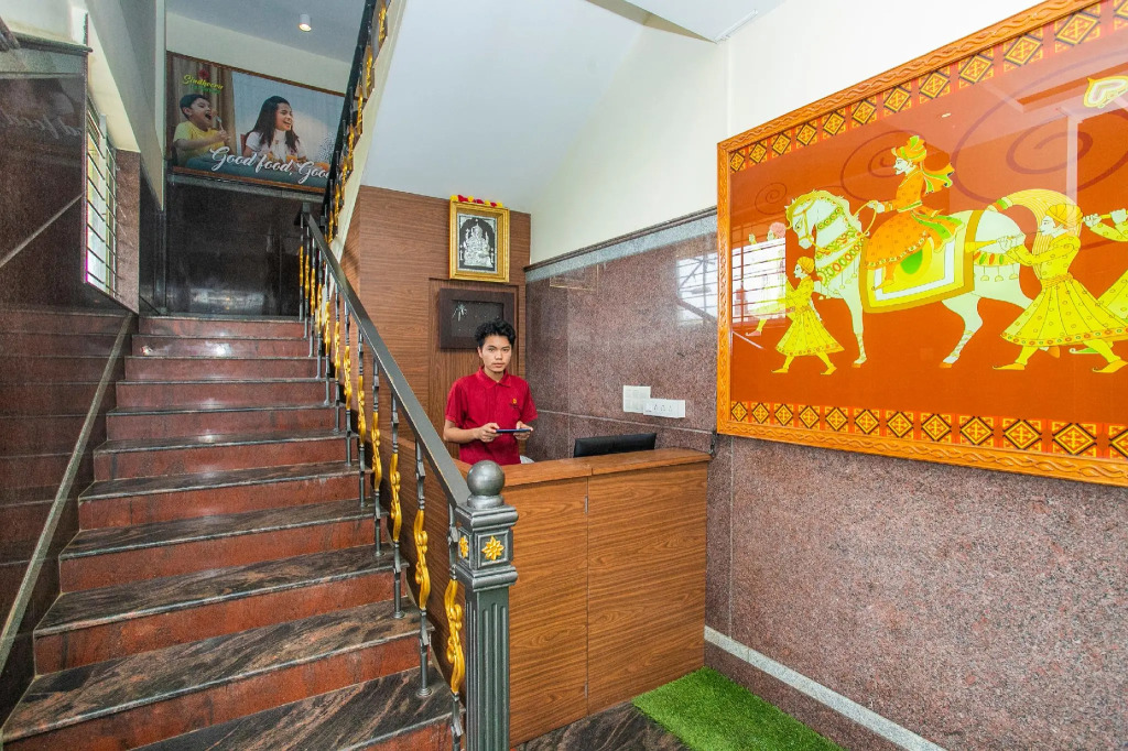 OYO 19119 Shrungara Rooms