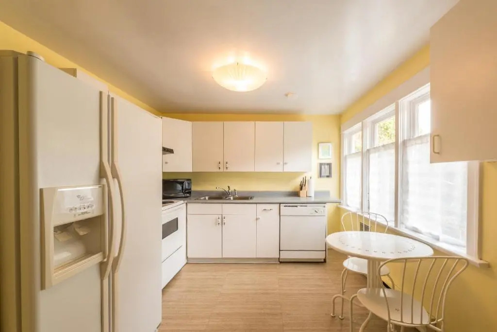 Ocean Island Garden Suites