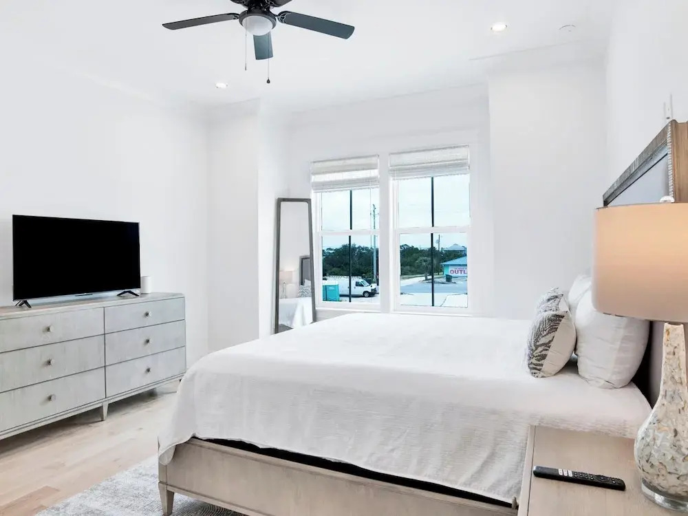 Luna Azul by Southern Vacation Rentals
