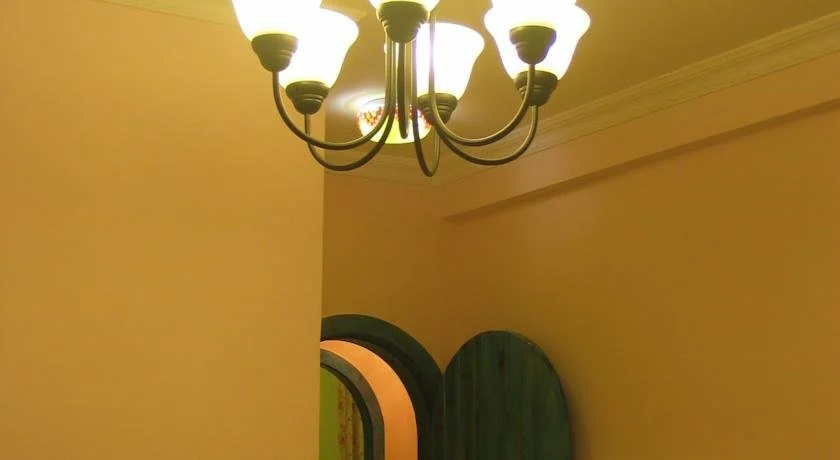 Sandy'S House 山底下的小屋