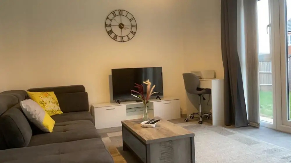 Impeccable 3-bed House in Northampton