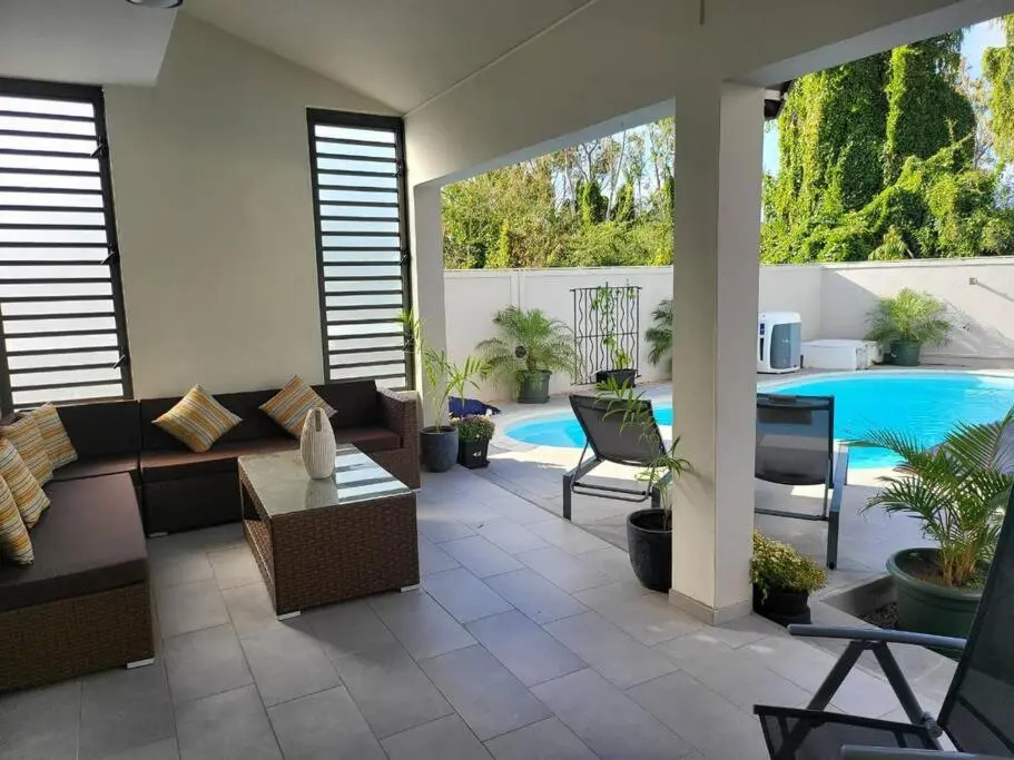 luxury cheerful 4 bedrooms villa in Calodyne