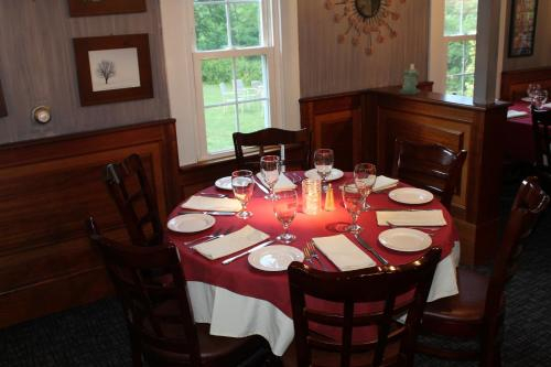 Catskill Seasons Inn