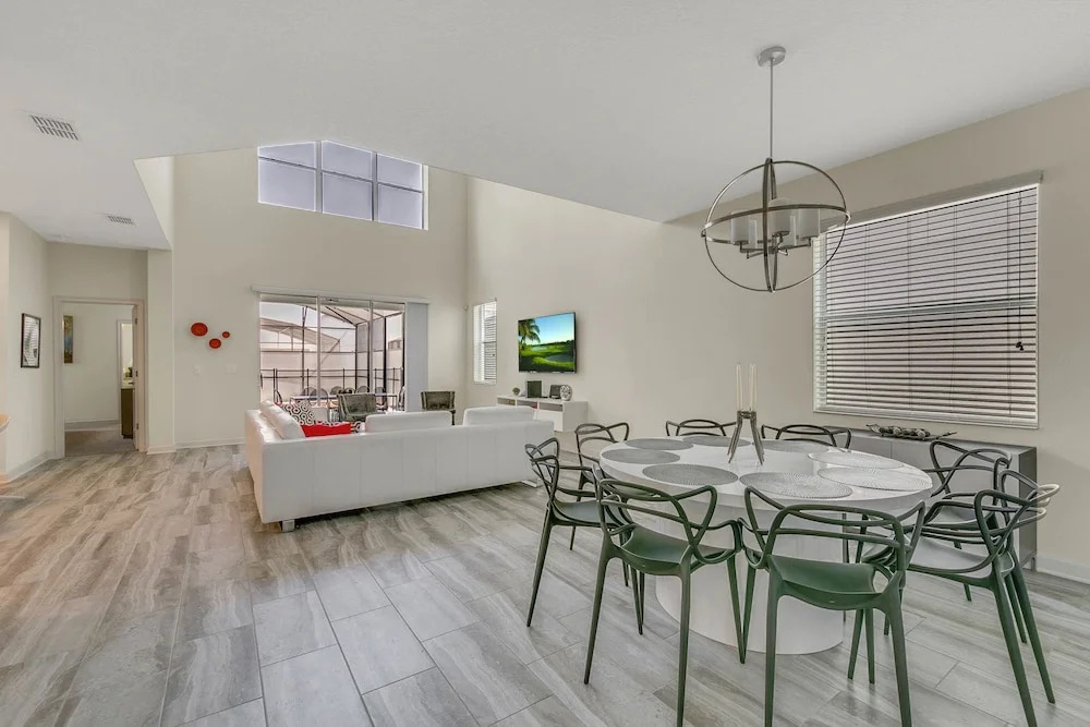 Storey Lake - 5 Bedroom Pool Home- 1667ST