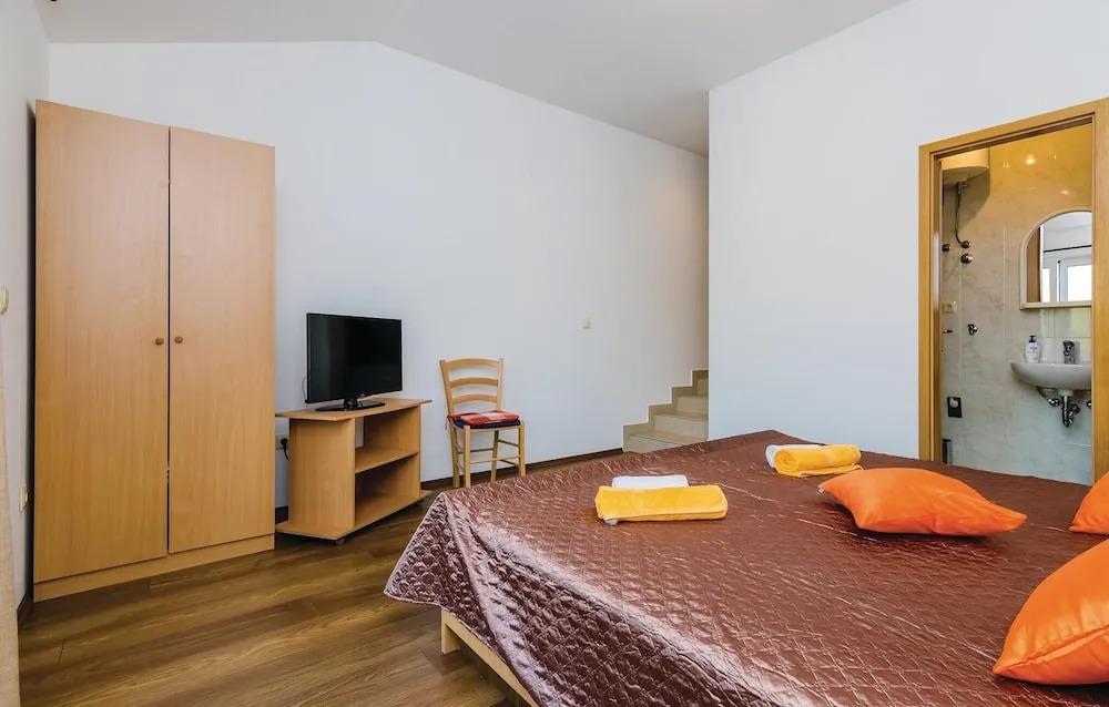 Amazing Home in Gruda With Wifi and 1 Bedrooms