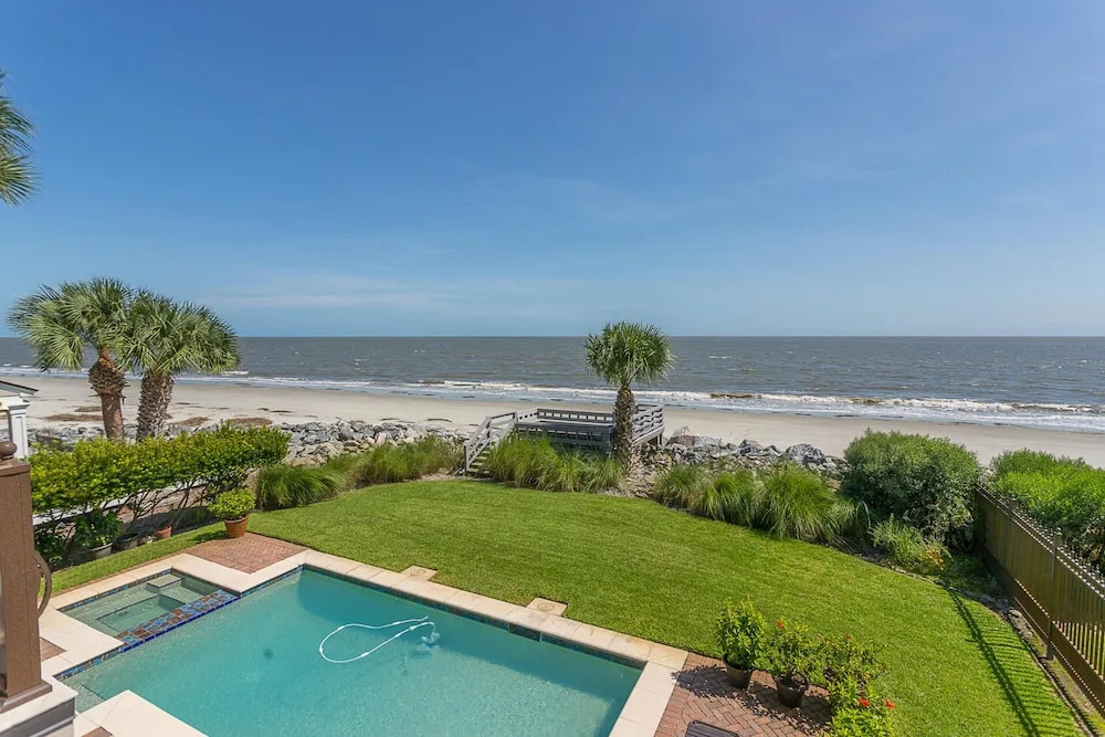 762 Oglethorpe Avenue by Hodnett Cooper