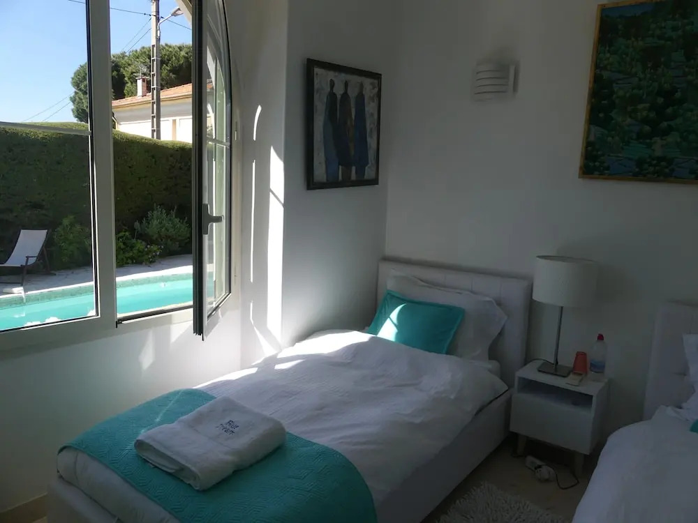 Blue Dream Cannes Guest House