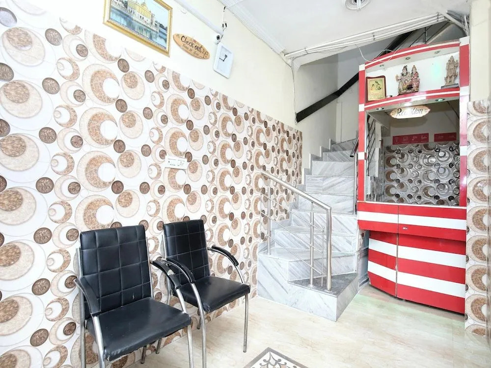 OYO 14621 Dream Residency