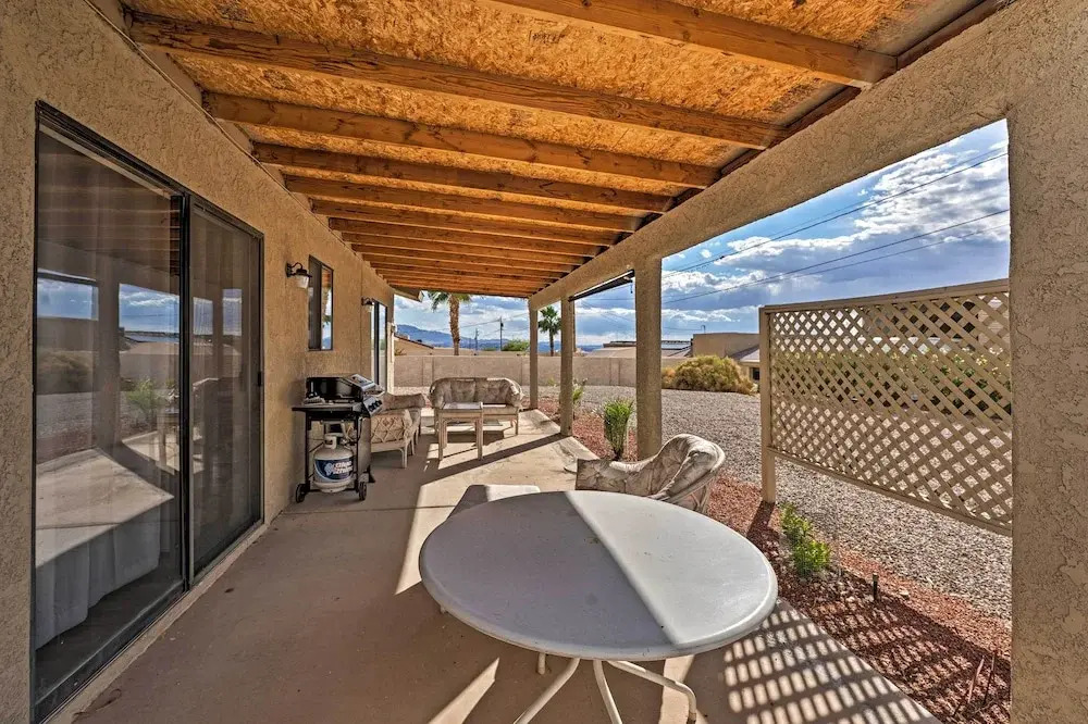 Lake Havasu City Retreat w/ Mtn Views & Patio!