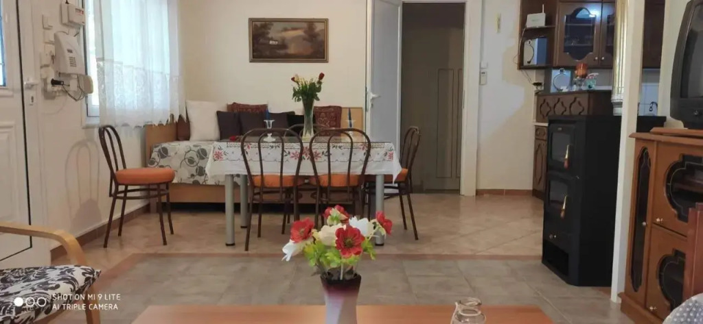 Aggelikh House