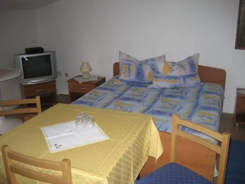 Deluxe Apartment Toni