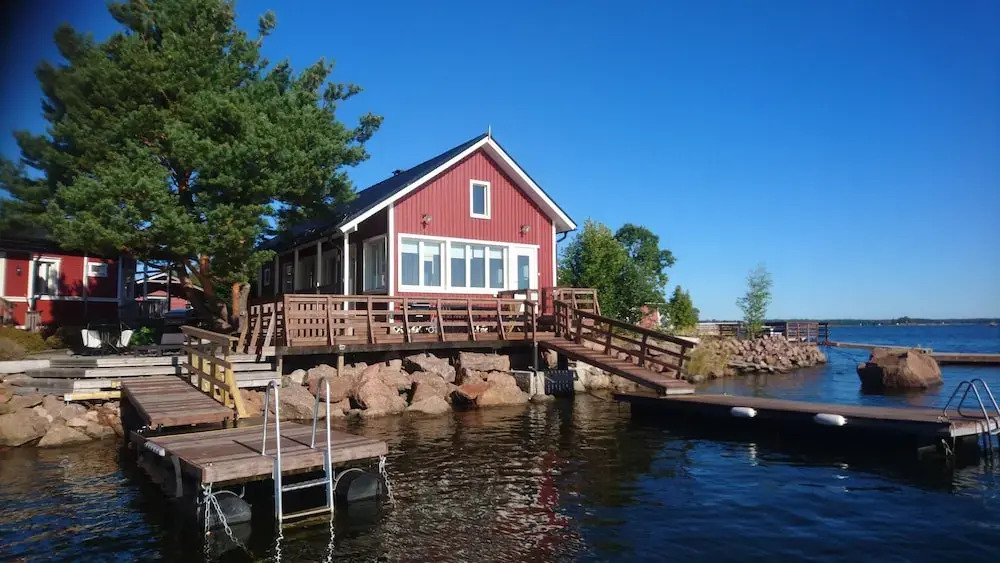 Rantakari Cottage