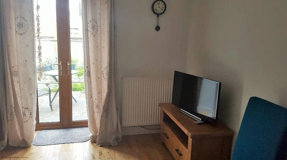 Vectis Cottage