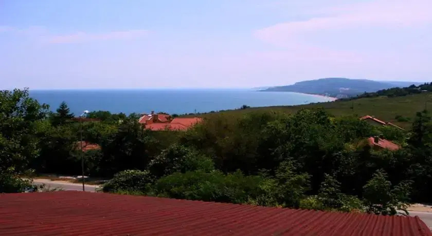 Villa Maka