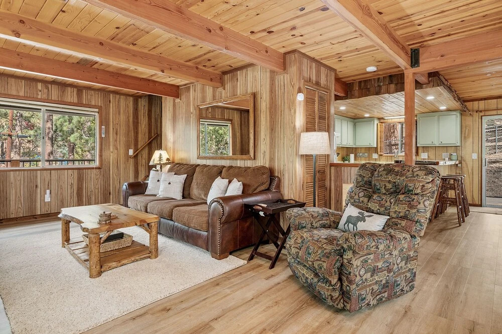 Big Bear Moose House - Views Of The Mountains! Foosball Table, Darts And Streaming! 3 Bedroom Home