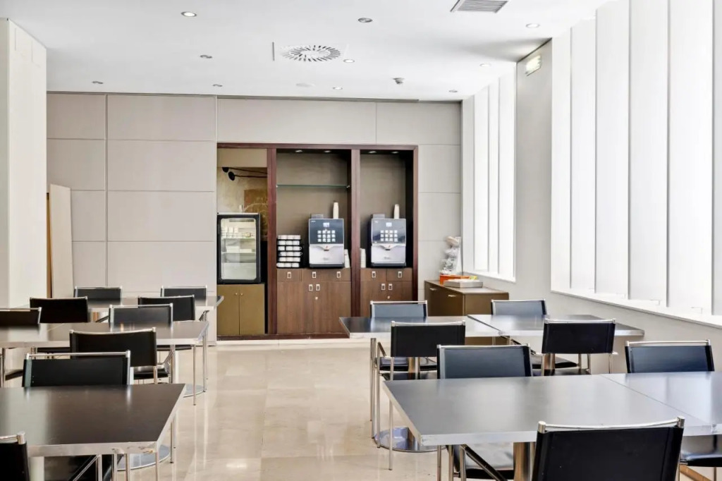 B&B HOTEL Zaragoza Los Enlaces Estación