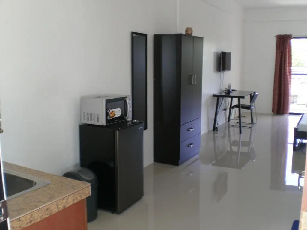 The Palines Apartment Hotel - Muntinlupa Near Evia