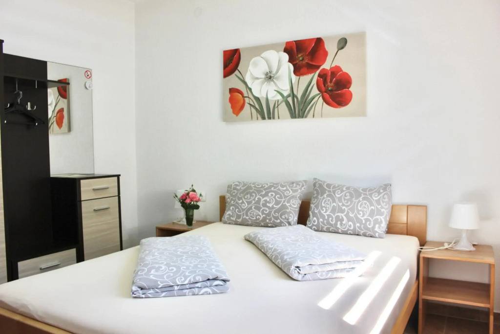 Becar Pyramids B&B