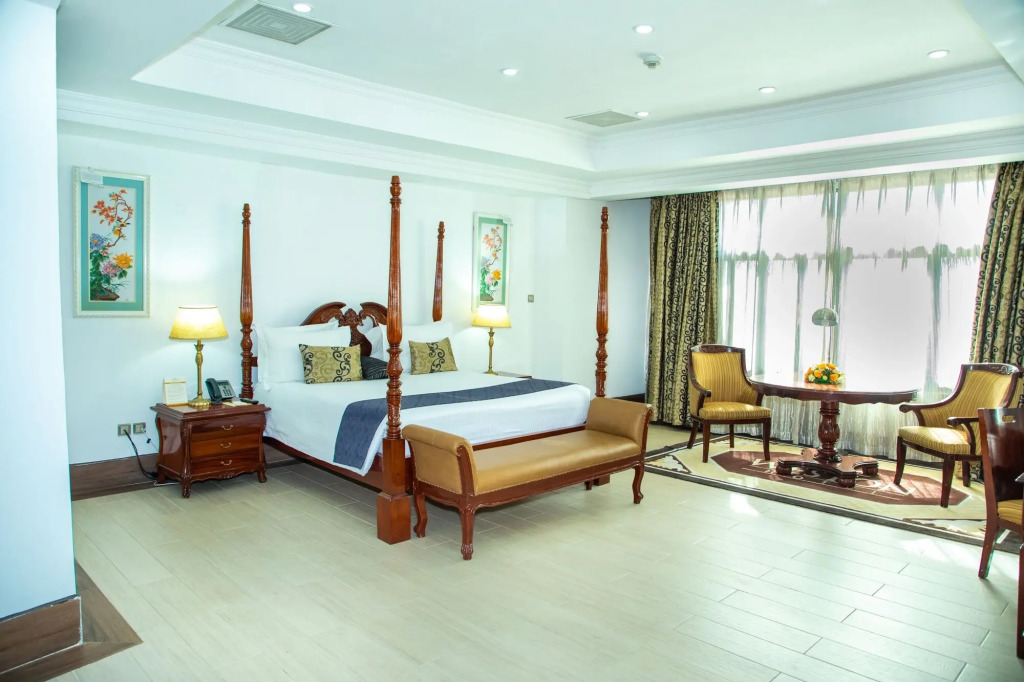 Weston Hotel