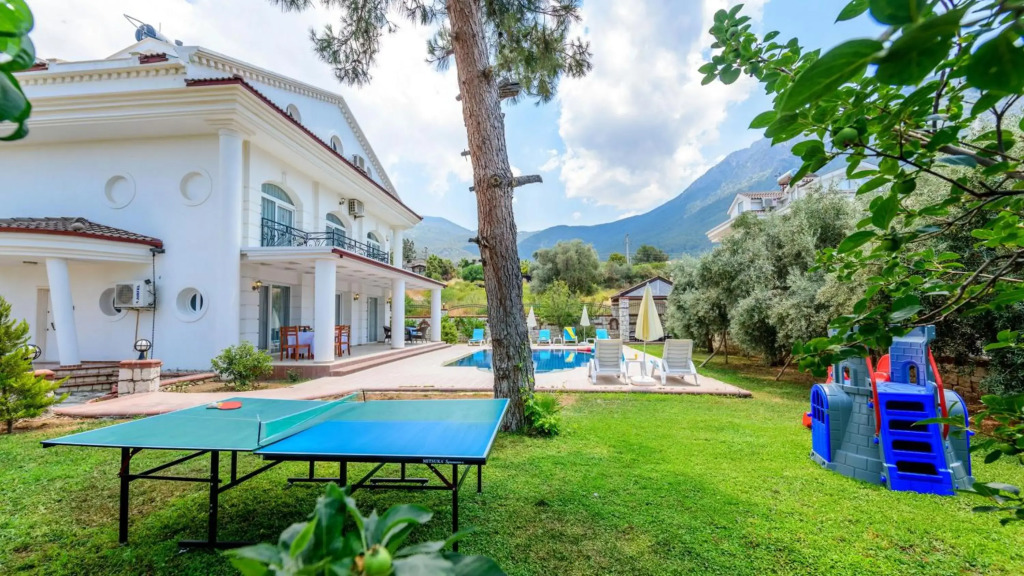 Musa - 5 Bedroom Holiday Villa in Hisaronu