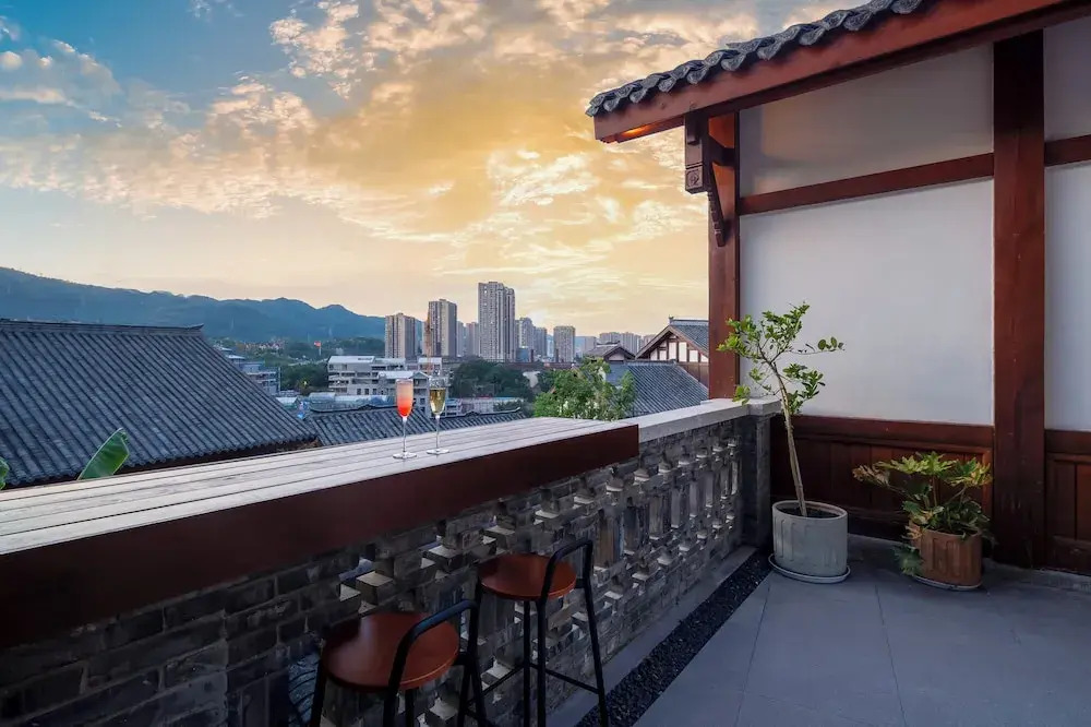 Yueyin Chongqing Courtyard