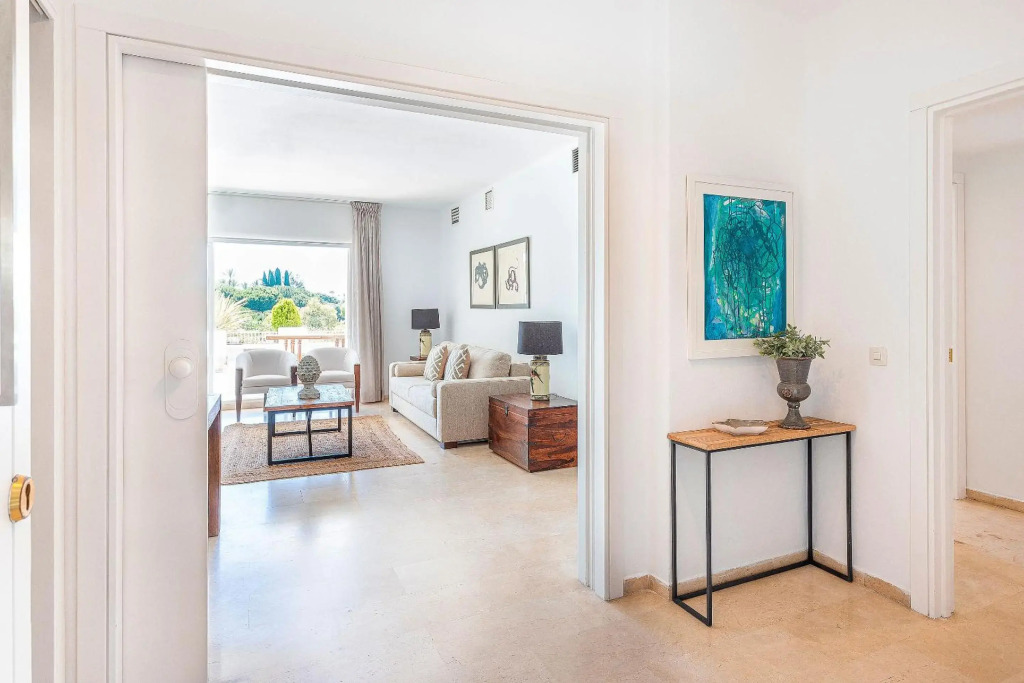 Genteel Home Las Lomas de Marbella Club