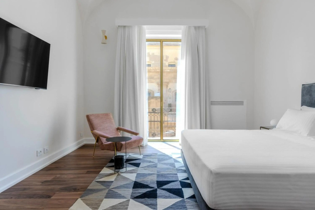 Dome Hotel