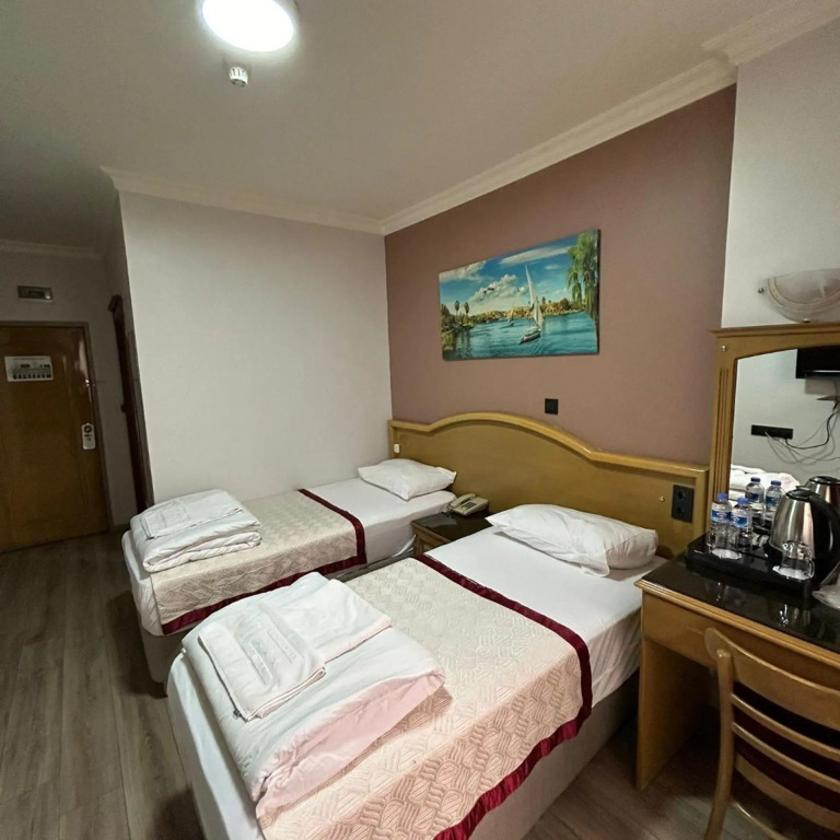 Nil Hotel