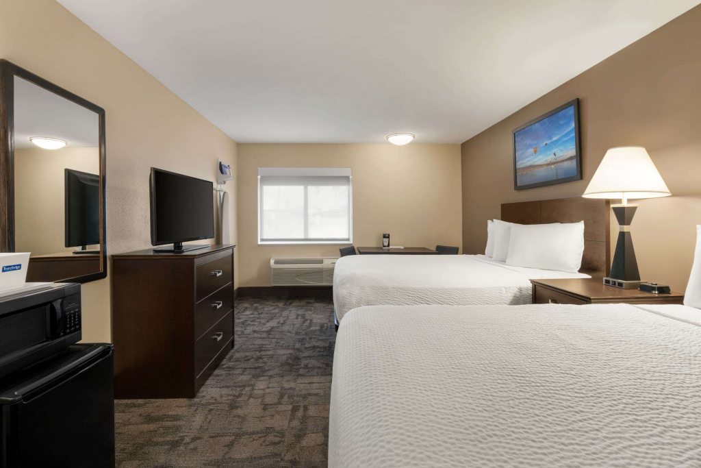 Travelodge by Wyndham Lake Havasu