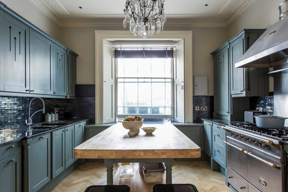 Ovington Gardens by Onefinestay