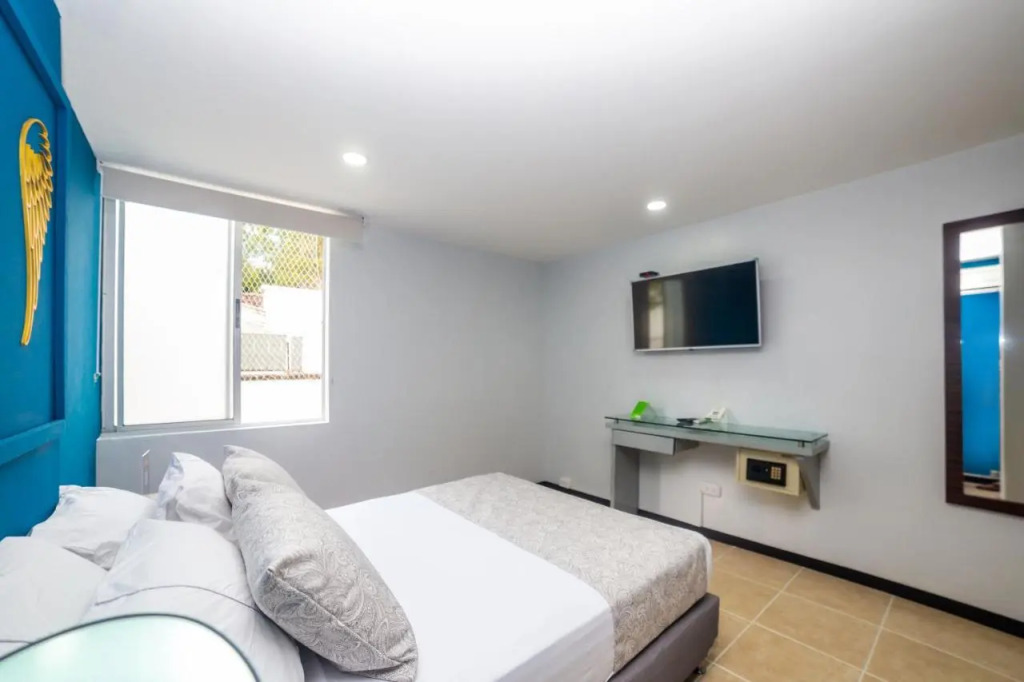 Greenview Medellin By St Hoteles
