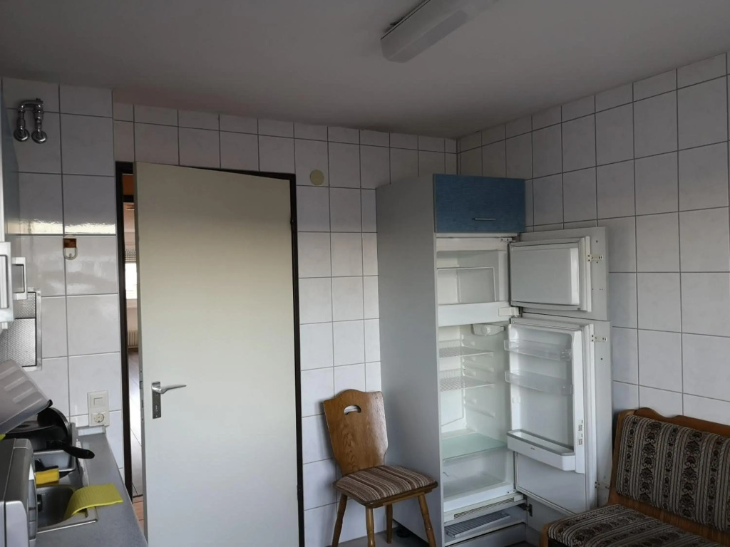 Business or Family Luxurious 2 Bed room apartment with Kitchen & Balcony