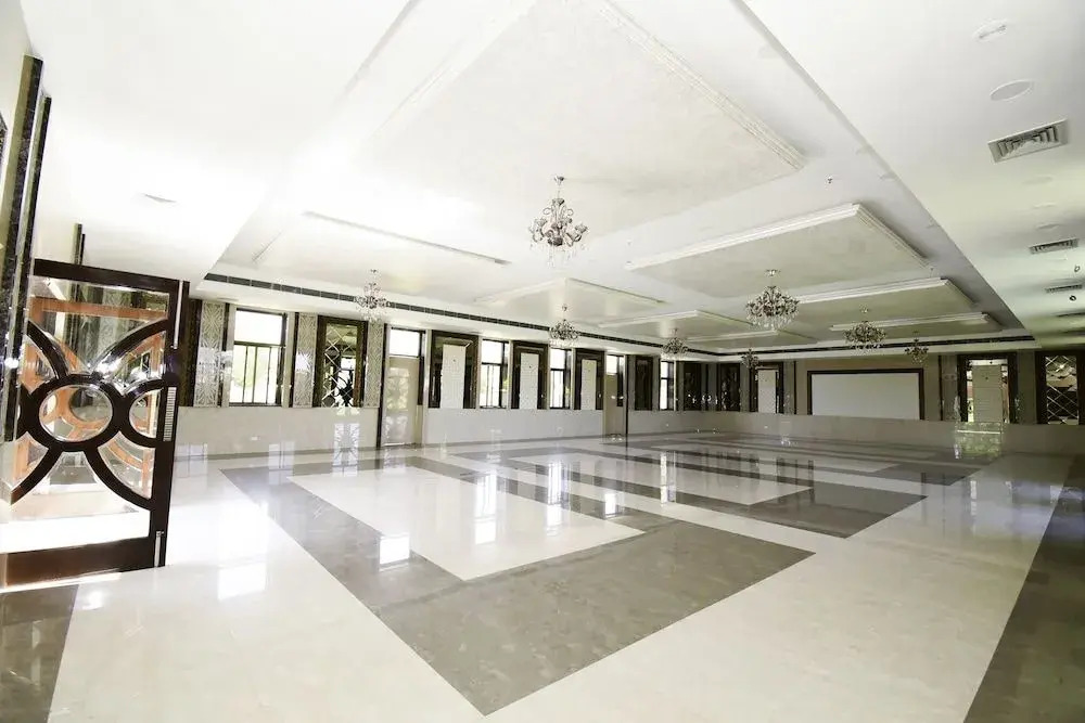 Shahi Bagh by OYO Rooms