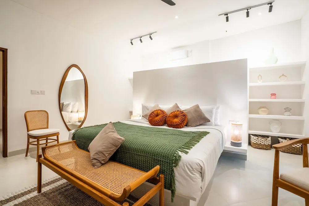 Villa Ozkar - Elegant 3-Bedroom Villa with Pool & Sunset Terrace