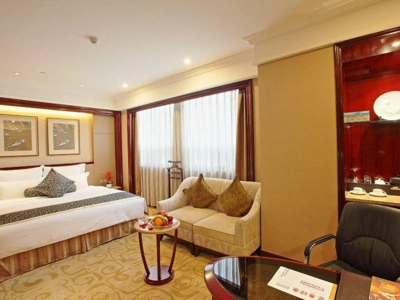 Chutian Guangdong International Hotel