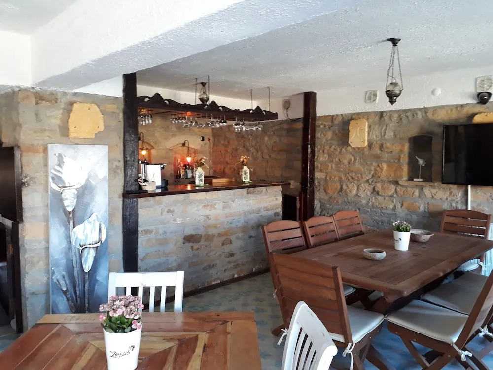 Zeydali Hotel