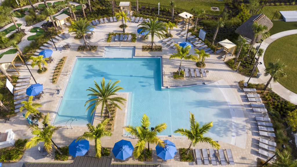Luxury 2 Bd Close to Disney @ Champions Gate 1071