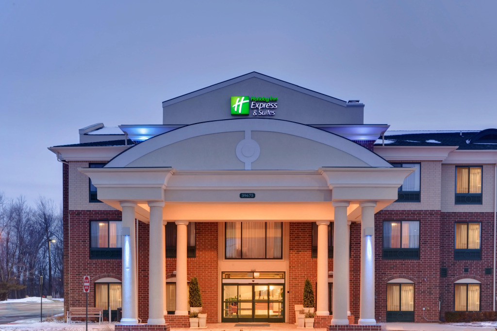 Holiday Inn Express & Suites Detroit - Novi by IHG