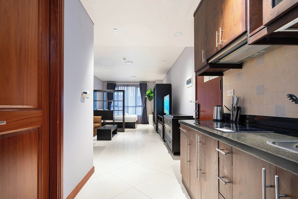 LANCASTER Premier Residence