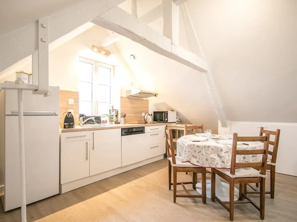 Calm and Comfortable Apartment in Bayeux